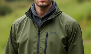 EcoLite Lightweight Jacket in olive green
